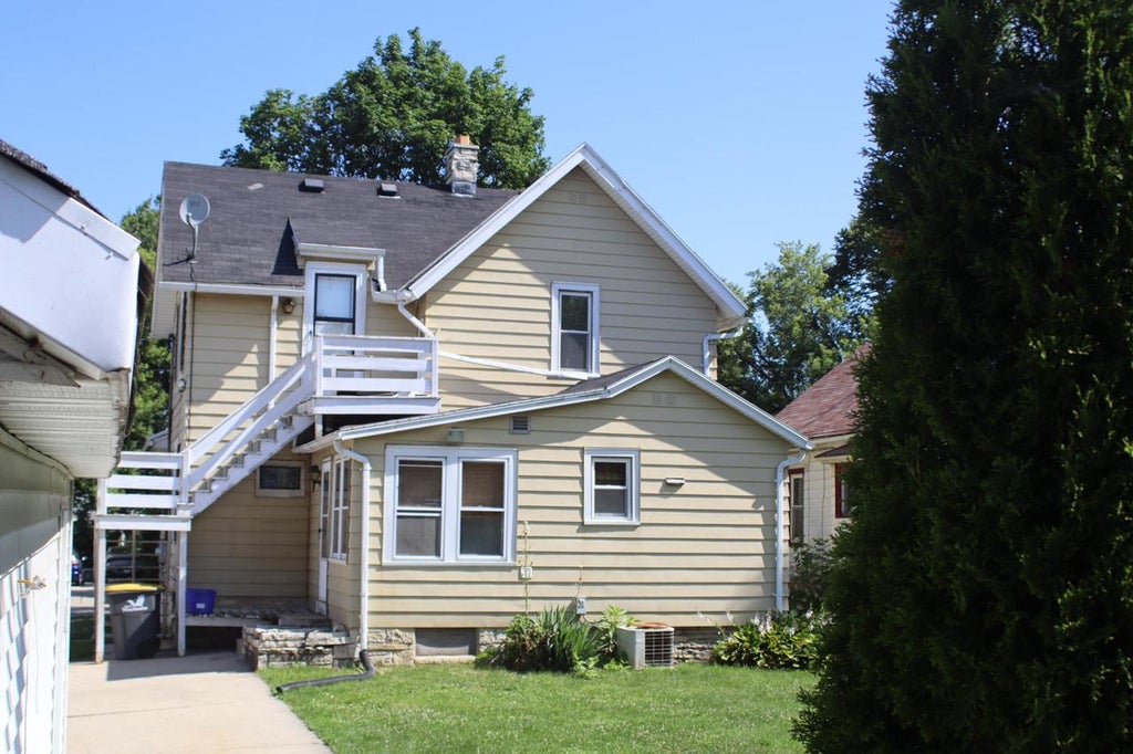 Photo of 117 Cook STREET, Waukesha, WI 53186 (MLS # 1971300)