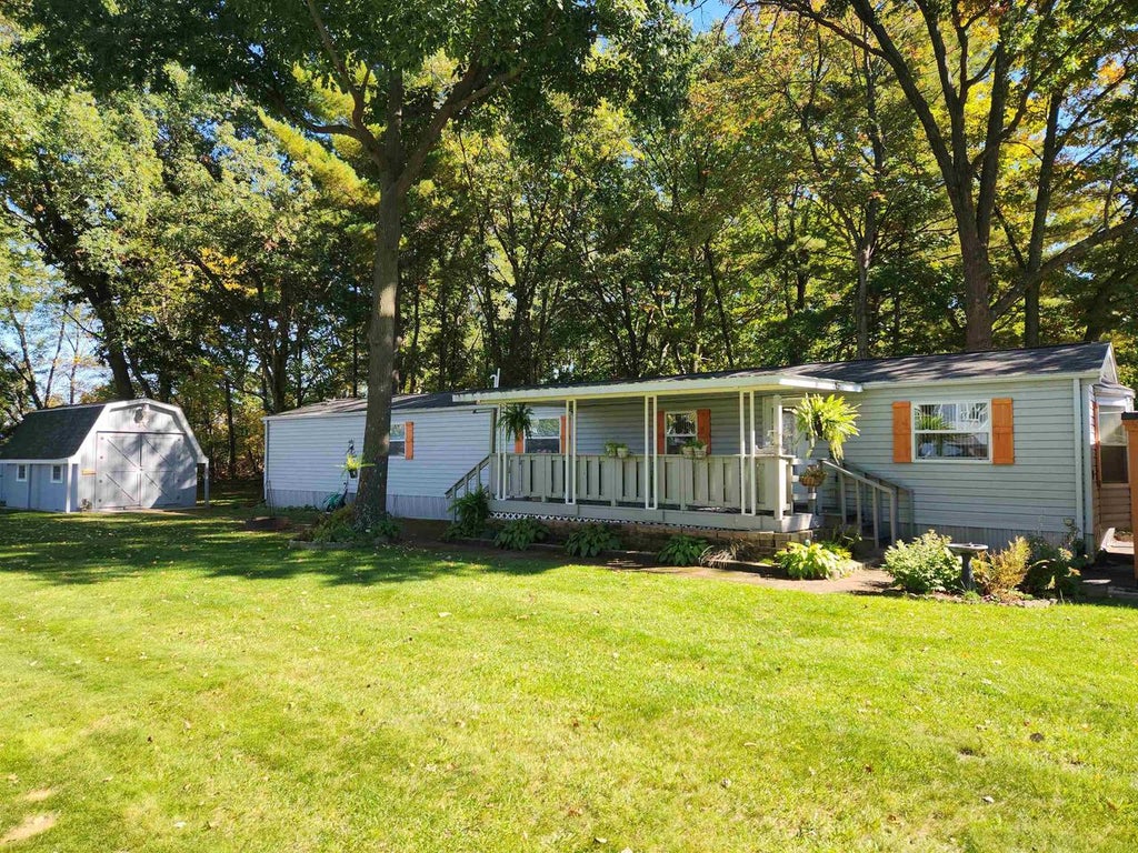 Photo of 70 Erhardt Trail TRAIL #70, Baraboo, WI 53913 (MLS # 2034194)