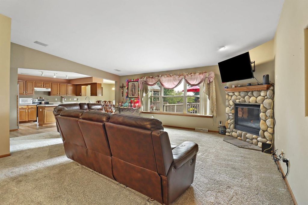 Photo of 7041 Town Line ROAD, Waterford, WI 53185 (MLS # 1939057)