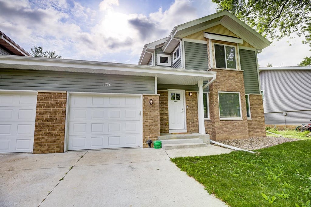 Photo of 2756/2758 Lyman LANE, Fitchburg, WI 53711 (MLS # 2026759)