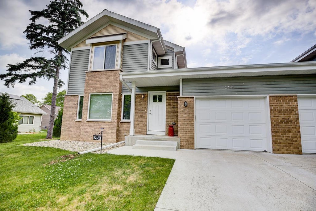 Photo of 2756/2758 Lyman LANE, Fitchburg, WI 53711 (MLS # 2026759)