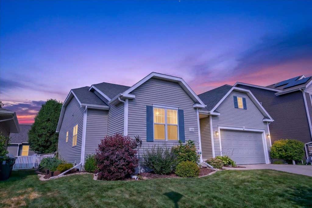 Photo of 1320 Blazingstar LANE, Sun Prairie, WI 53590 (MLS # 2027271)