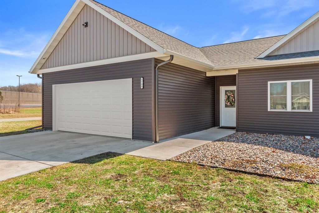 Photo of 5797/5799 Sandpiper DRIVE, Stevens Point, WI 54482 (MLS # 22601513)