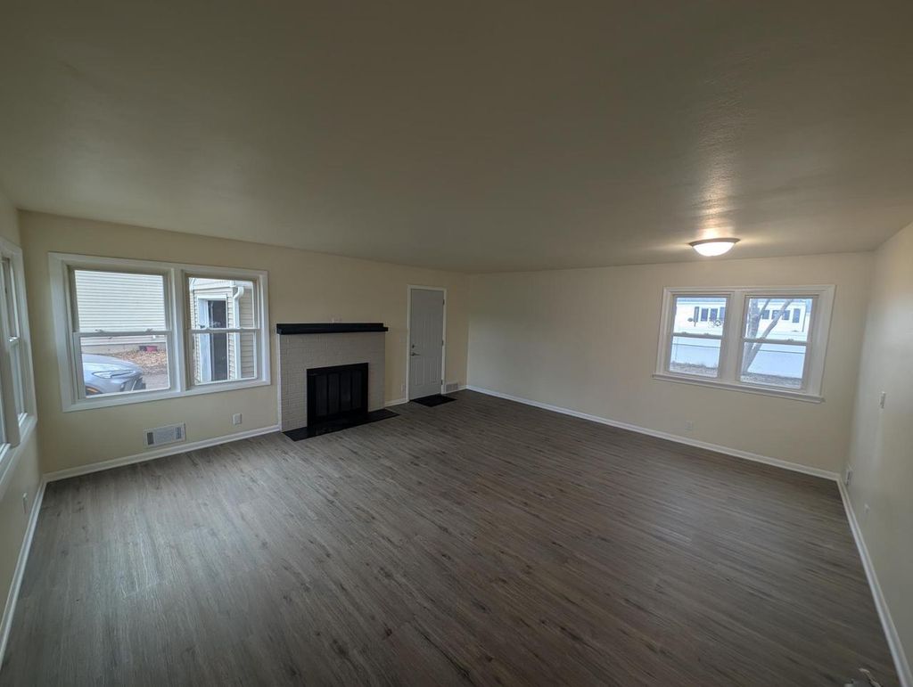 Photo of 1920 W Memorial DRIVE, Janesville, WI 53548 (MLS # 2018762)