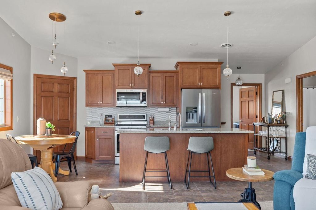 Photo of 2362 E Plank CIRCLE #D, Appleton, WI 54915 (MLS # 50321142)