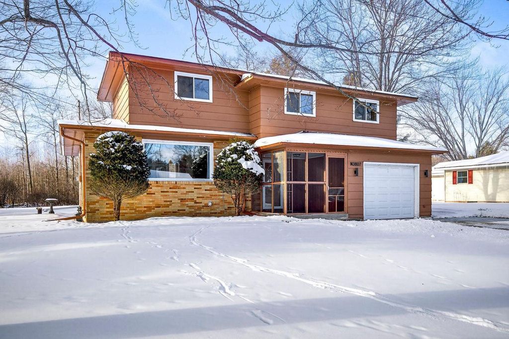 Photo of N3807 Boneham Addition ROAD, Marinette, WI 54143 (MLS # 50319131)