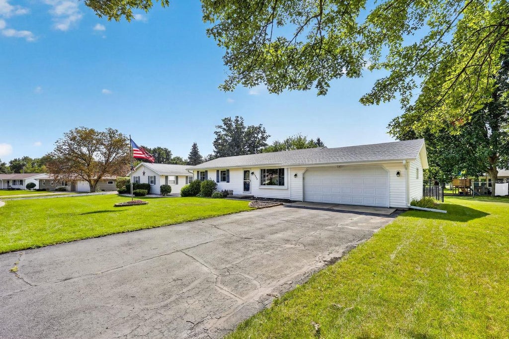 Photo of 1335 Johnson STREET, Stoughton, WI 53589 (MLS # 2031293)