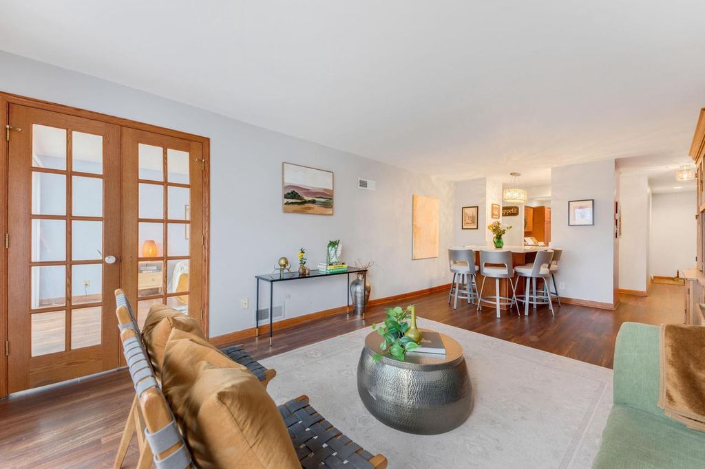 Photo of 2525 S Shore DRIVE #1D, Milwaukee, WI 53207 (MLS # 1946671)