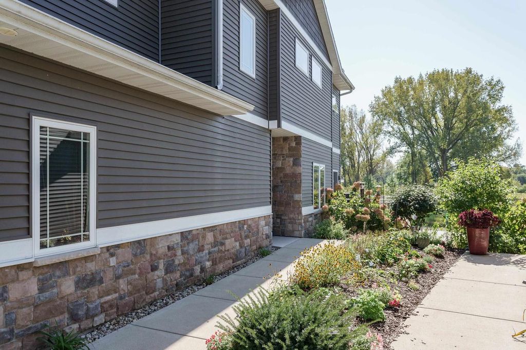 Photo of 4237 Cortland COURT, Windsor, WI 53598 (MLS # 2016602)