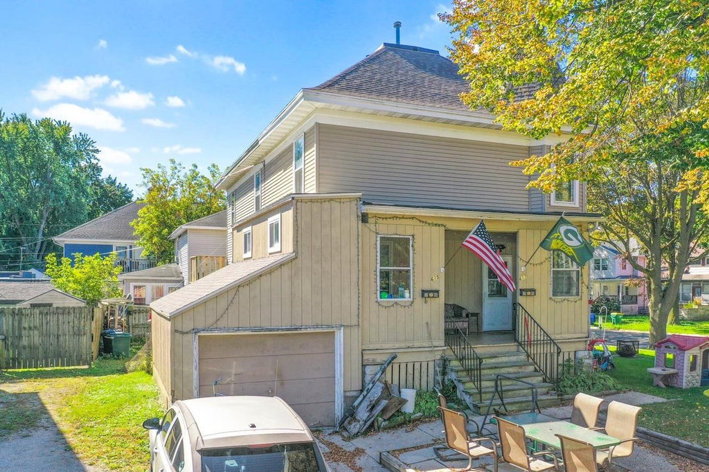 Photo of 617 Phoebe STREET, Green Bay, WI 54303 (MLS # 50333922)