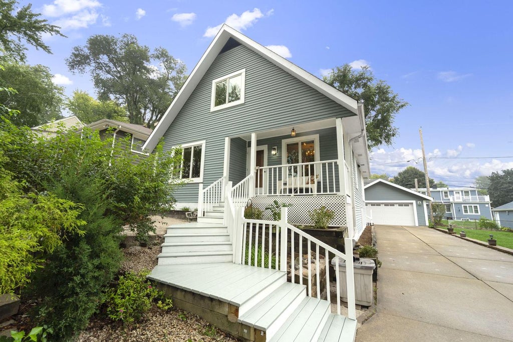 Photo of 250 N 115th STREET, Wauwatosa, WI 53226 (MLS # 1980497)