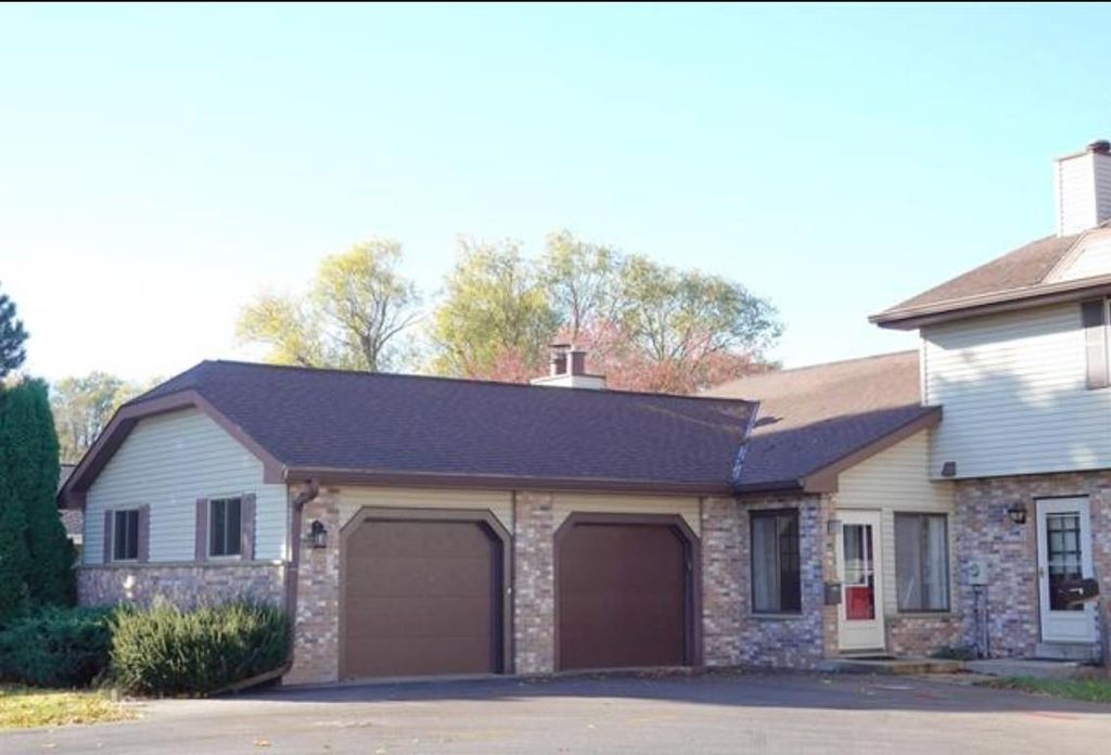 Photo of 890 Bishop COURT, Fond Du Lac, WI 54935 (MLS # 50324821)