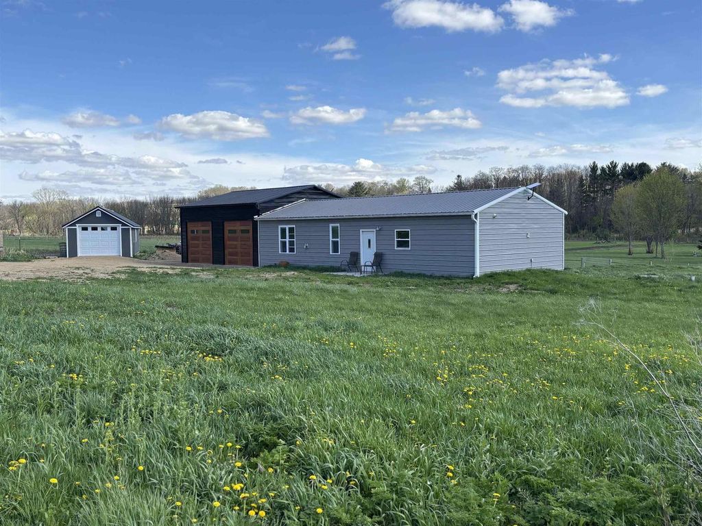 Photo of W9521 Dog Hollow ROAD, Argyle, WI 53504 (MLS # 2021910)
