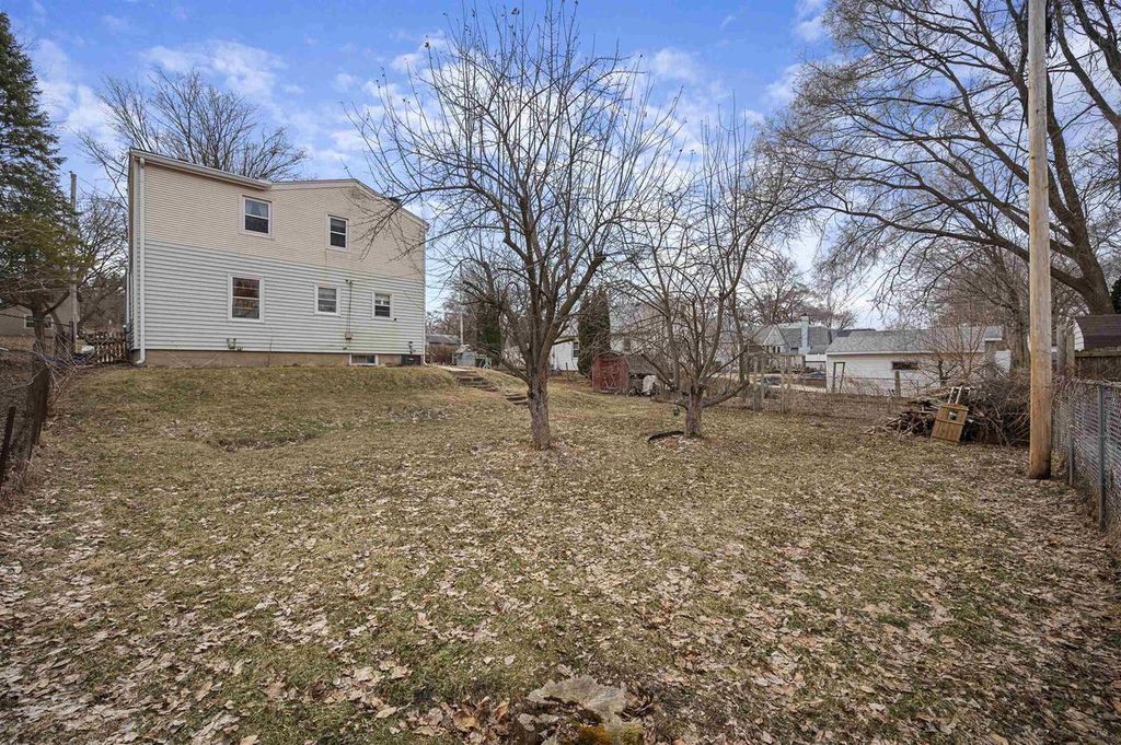 Photo of 1842 Northwestern AVENUE, Madison, WI 53704 (MLS # 2017944)