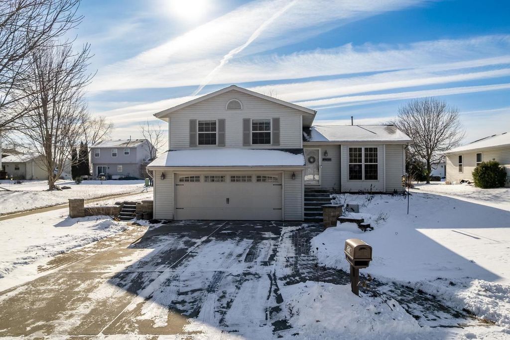 Photo of 256 Blaser DRIVE, Belleville, WI 53508 (MLS # 2015292)
