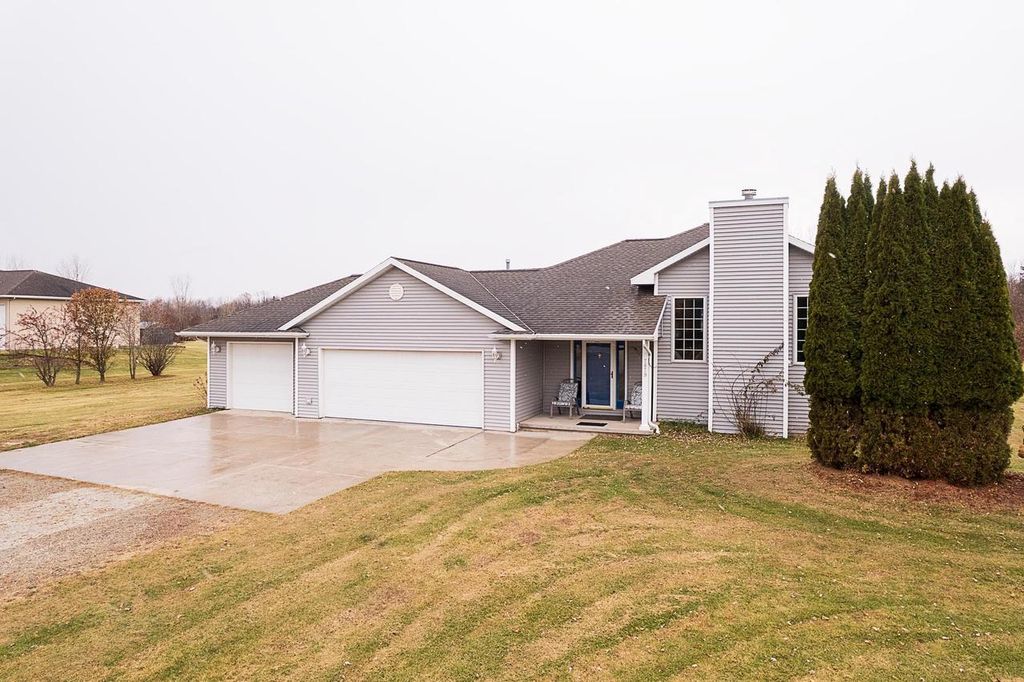 Photo of N7879 County Road U, Oneida, WI 54155 (MLS # 50318899)