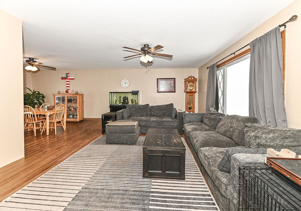 Photo of 107 Prairie DRIVE, Walworth, WI 53184 (MLS # 1944376)