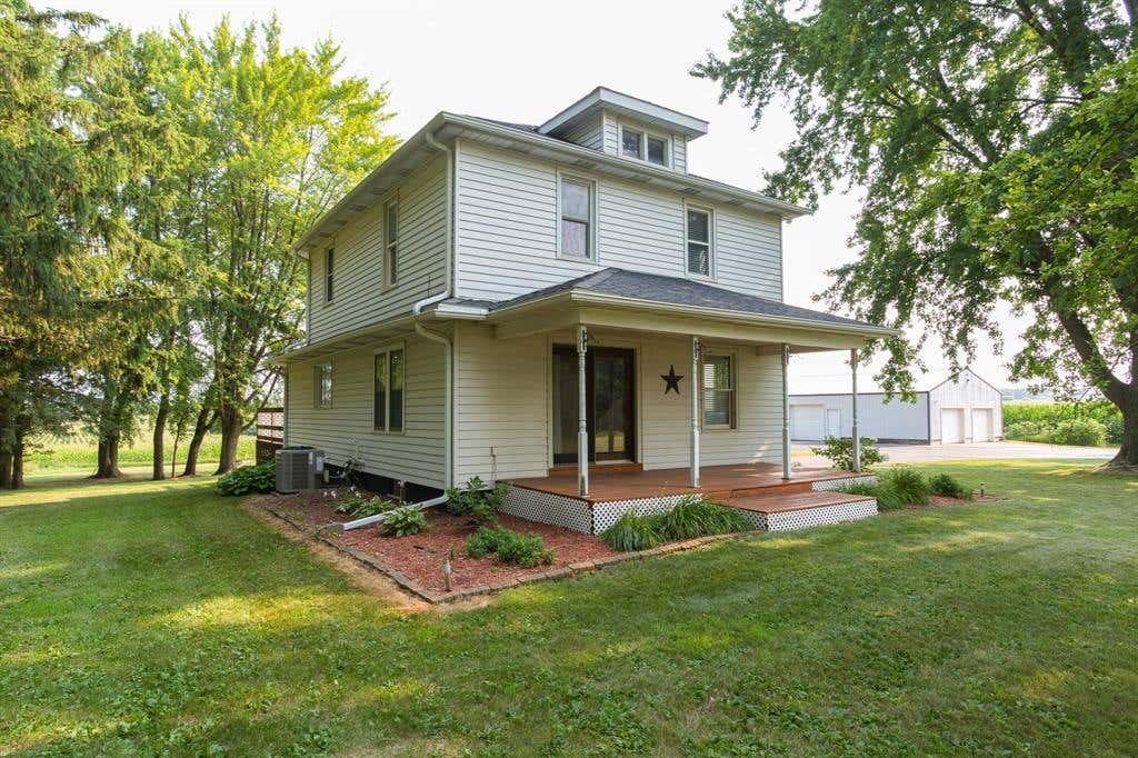 Photo of 1722 US Highway 12, Hammond, WI 54015 (MLS # 1603769)