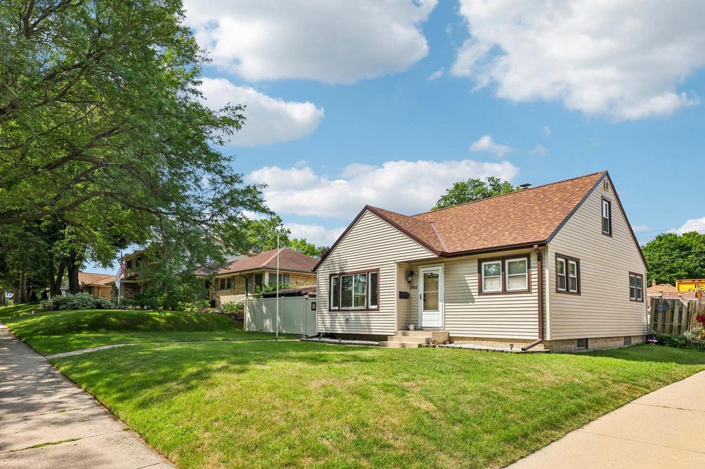 Photo of 2935 S 93rd STREET, West Allis, WI 53227 (MLS # 1975181)