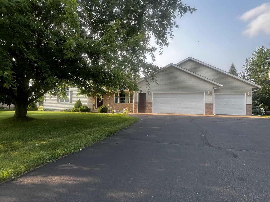 Photo of 2172 Oregon TRAIL, Kronenwetter, WI 54455 (MLS # 22603873)
