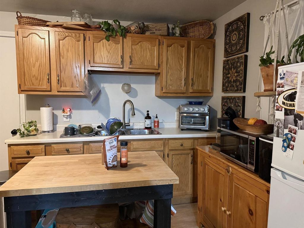 Photo of 324 E Pacific STREET, Appleton, WI 54911 (MLS # 50320247)