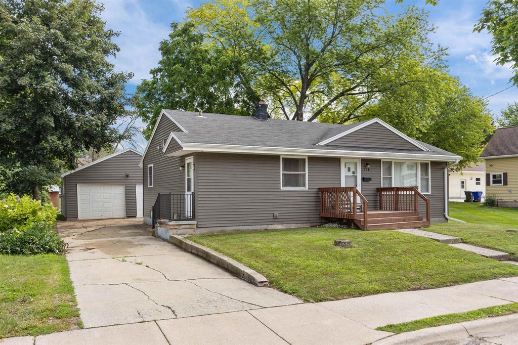 Photo of 128 McKinley STREET, Kaukauna, WI 54130 (MLS # 50328860)