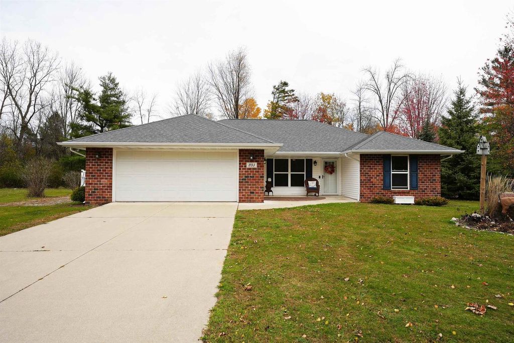 Photo of 203 Bitters AVENUE, Oconto, WI 54153 (MLS # 50317968)