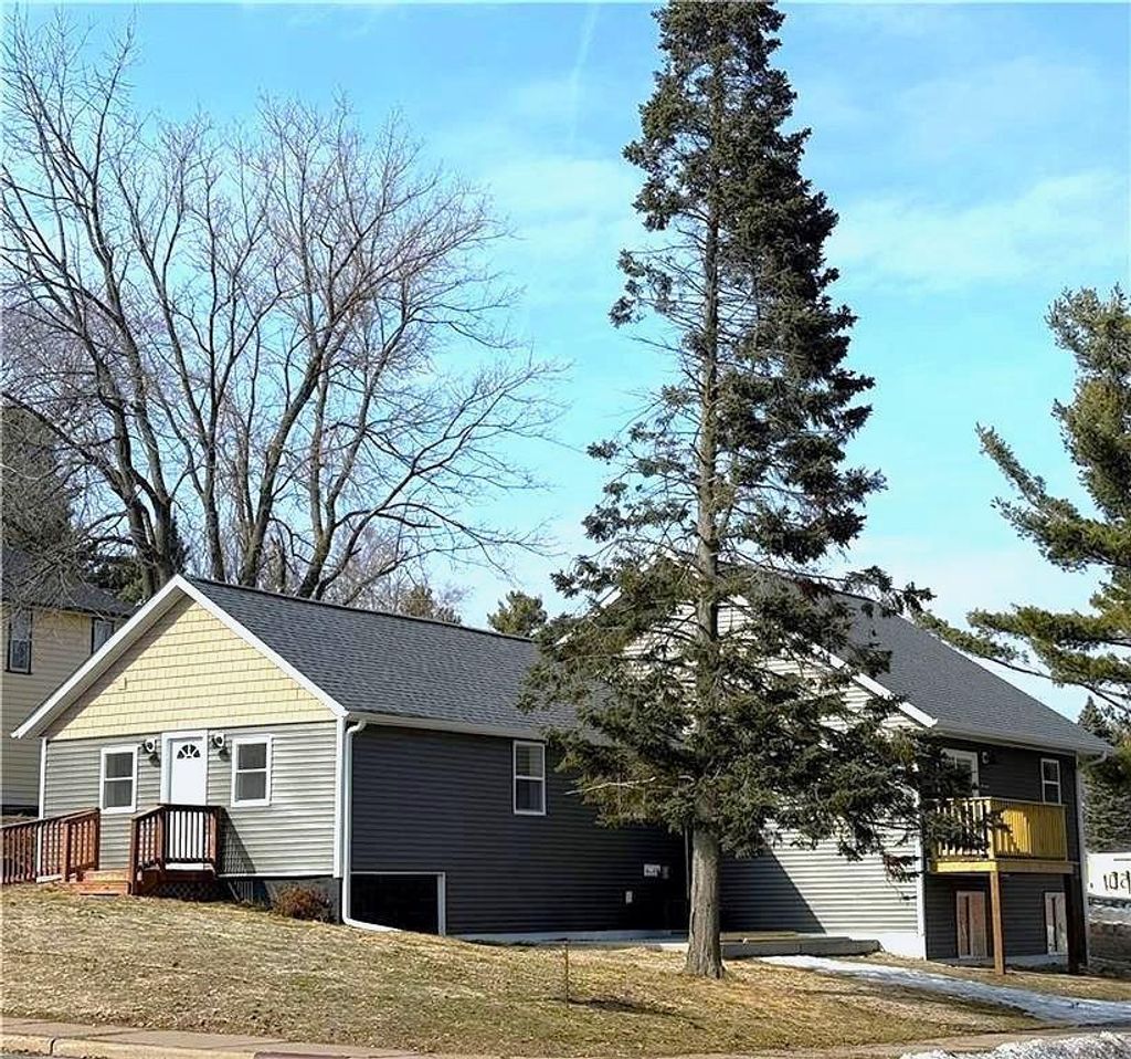 Photo of 101 7th AVENUE, Shell Lake, WI 54871 (MLS # 1597904)