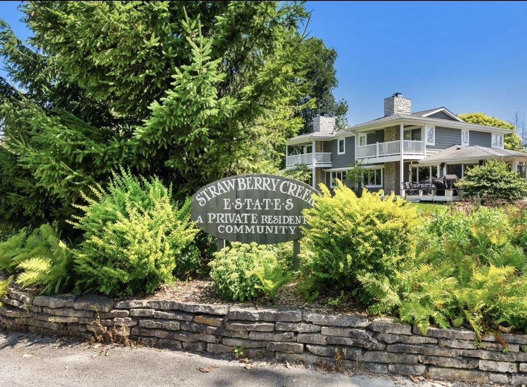 Photo of 1500 Tacoma Beach ROAD #6/4, Sturgeon Bay, WI 54235 (MLS # 50323668)