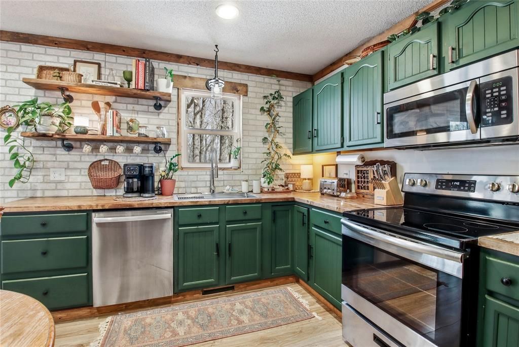 Photo of 527 10th AVENUE, Clear Lake, WI 54005 (MLS # 1599854)