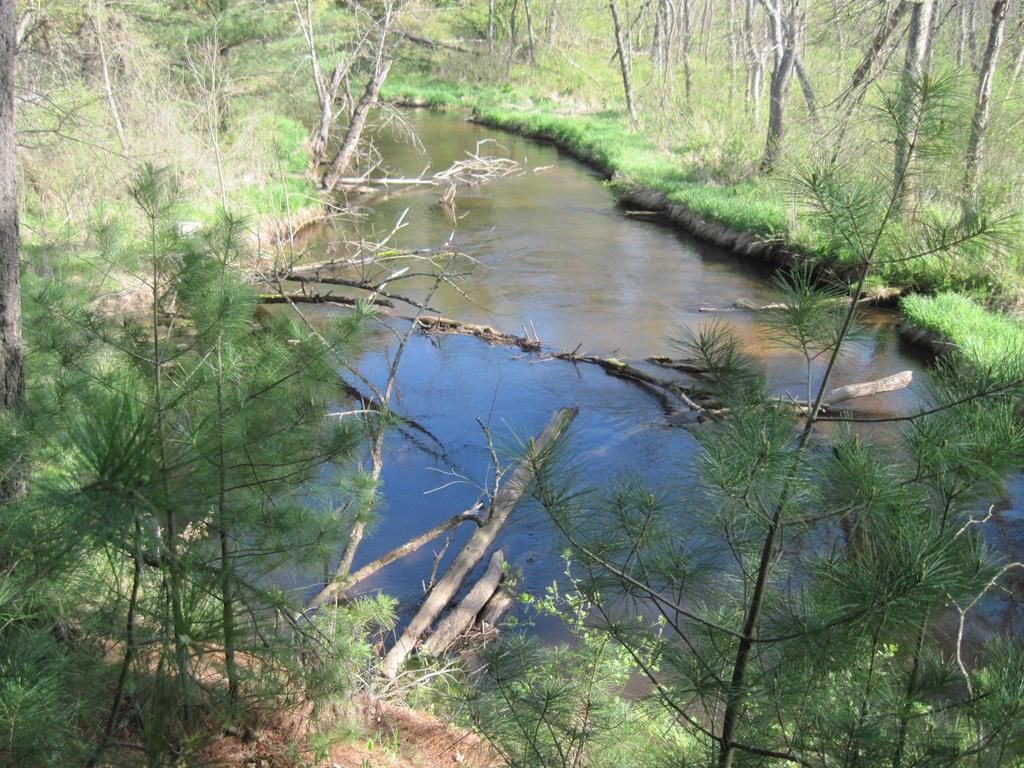 Photo of 1017 9th AVENUE, Hancock, WI 54943 (MLS # 2014075)