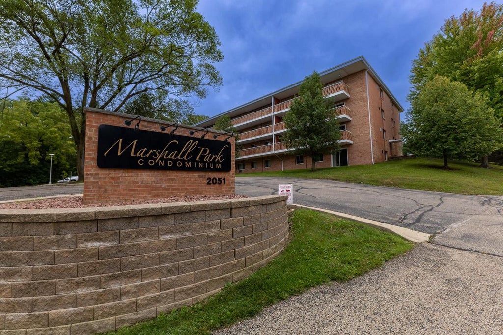 Photo of 2051 Allen BOULEVARD #401, Middleton, WI 53562 (MLS # 2033126)