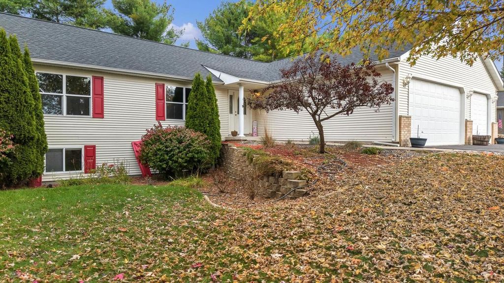 Photo of W10530 River ROAD, Lodi, WI 53555 (MLS # 2011104)