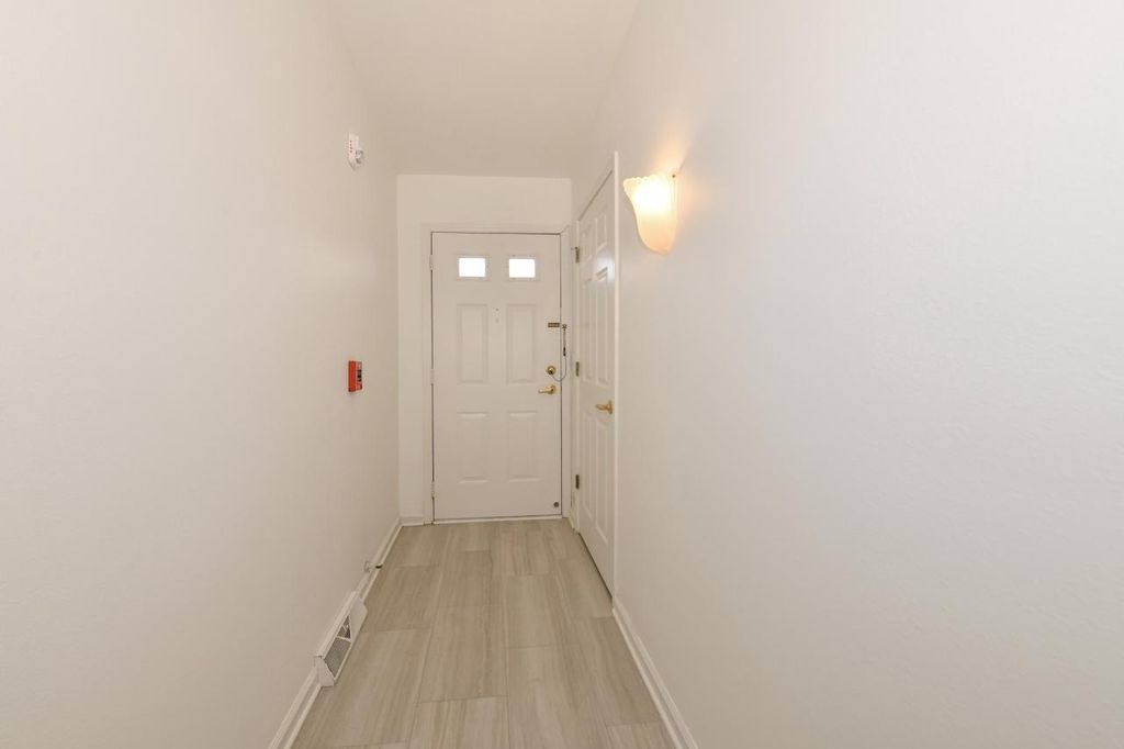 Photo of 5228 S Hidden DRIVE, Greenfield, WI 53221 (MLS # 1936454)