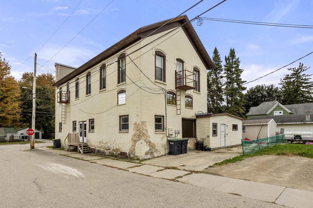 Photo of 111 N Maple STREET, Black Creek, WI 54106 (MLS # 50320744)