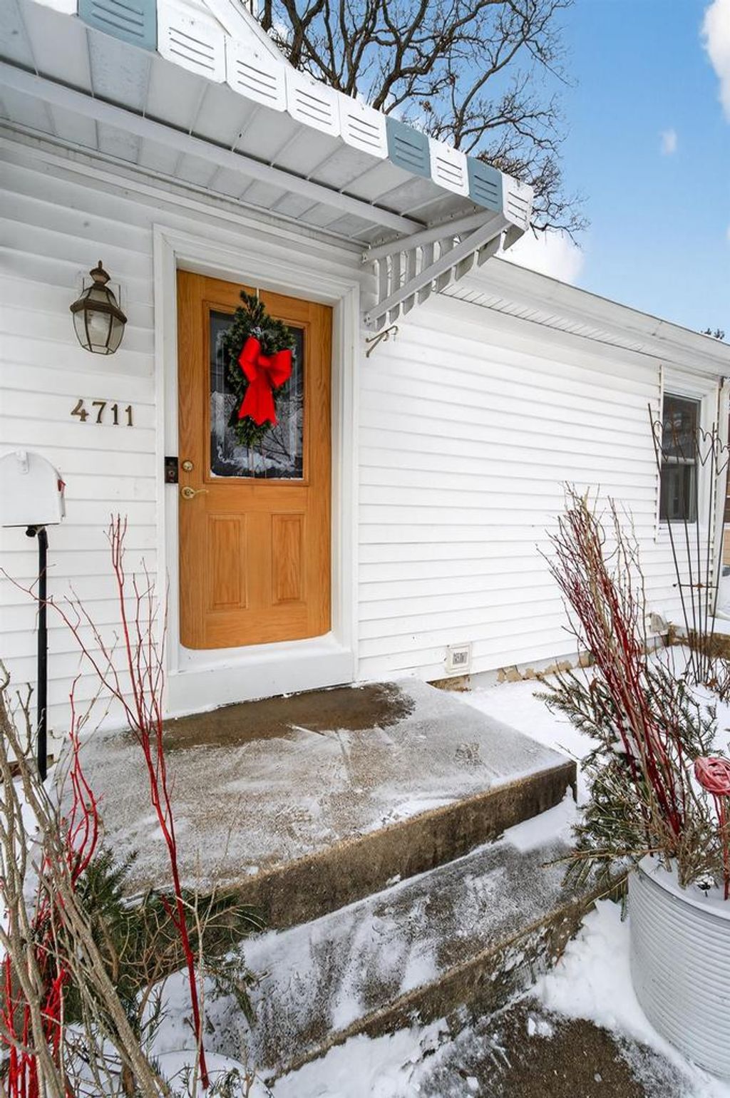 Photo of 4711 Roigan TERRACE, Monona, WI 53716 (MLS # 2013774)