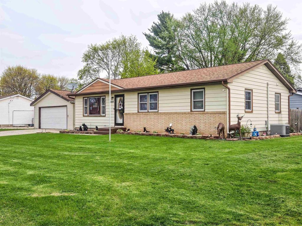 Photo of 2309 Pioneer DRIVE, Beloit, WI 53511 (MLS # 2021147)