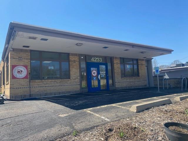 Photo of 4233 W Beltline Hwy ROAD, Madison, WI 53711 (MLS # 2026110)