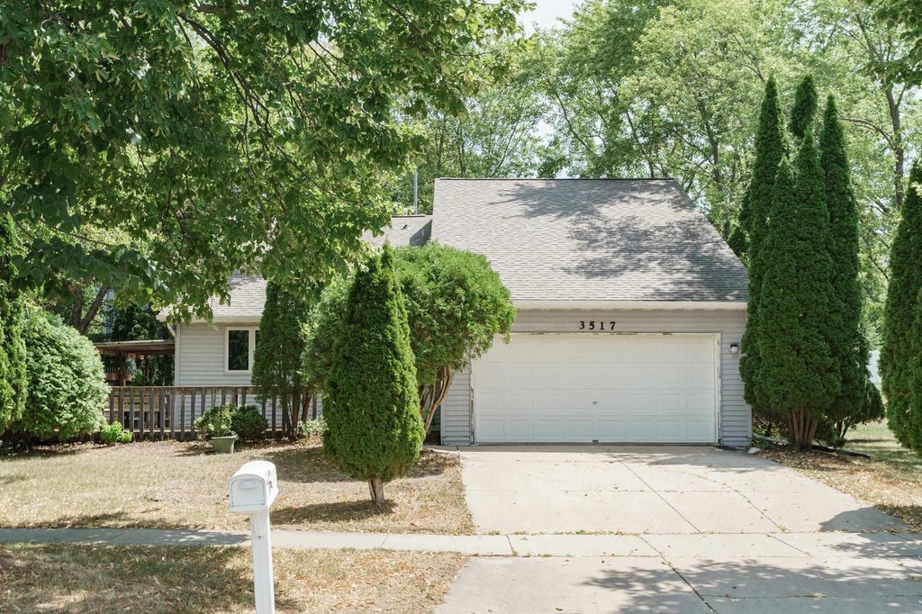 Photo of 3517 Manchester ROAD, Madison, WI 53719 (MLS # 2028873)