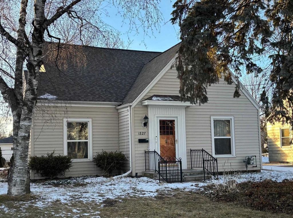 Photo of 1827 N Alvin STREET, Appleton, WI 54911 (MLS # 50319898)