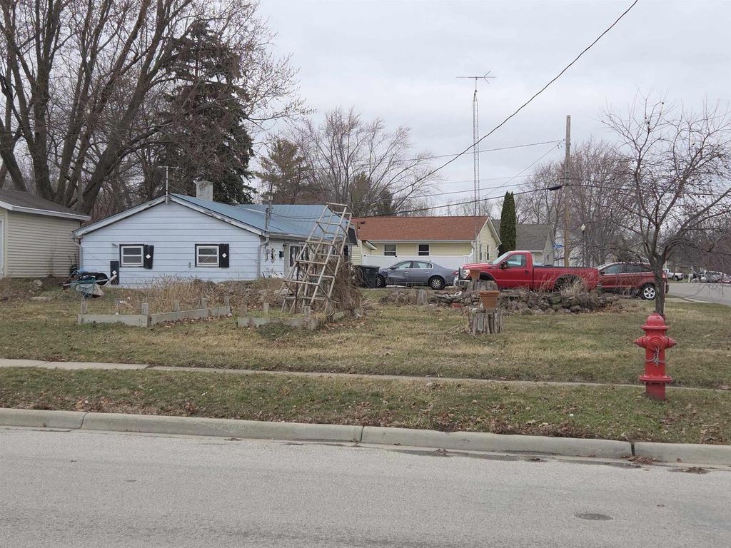 Photo of 245 W Plymouth STREET, Jefferson, WI 53549 (MLS # 2018438)