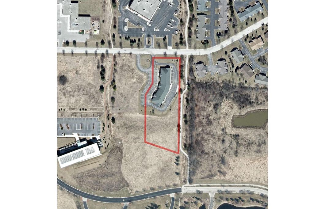 Photo of 180 Knights WAY #200, Fond Du Lac, WI 54935 (MLS # 50324156)