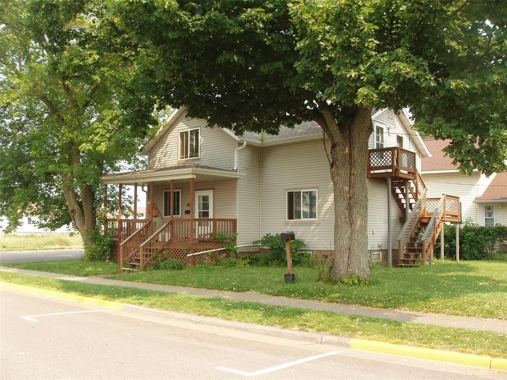 Photo of 284 1st STREET, Park Falls, WI 54552 (MLS # 1600014)