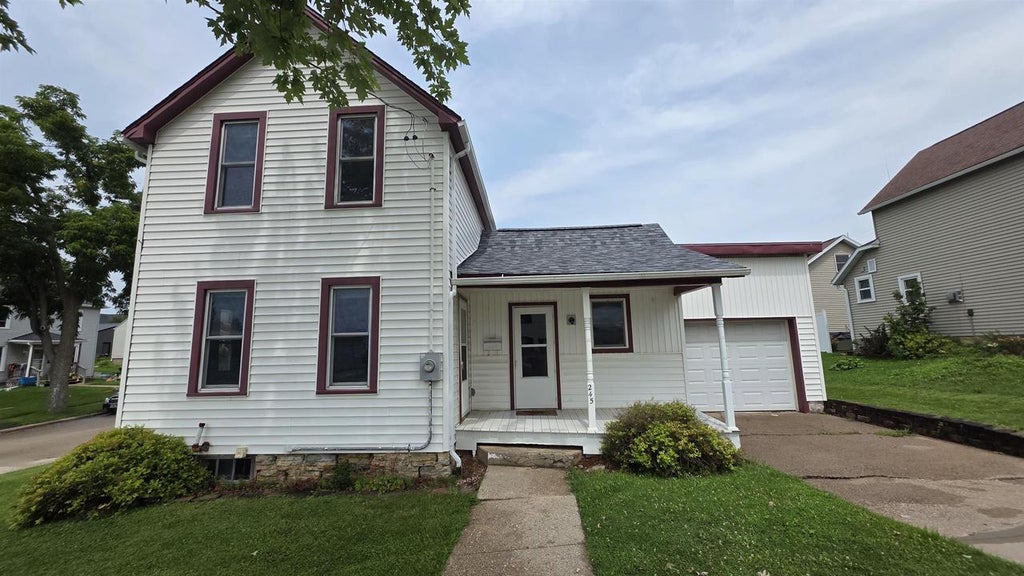 Photo of 245 W Walnut STREET, Lancaster, WI 53813 (MLS # 2030145)