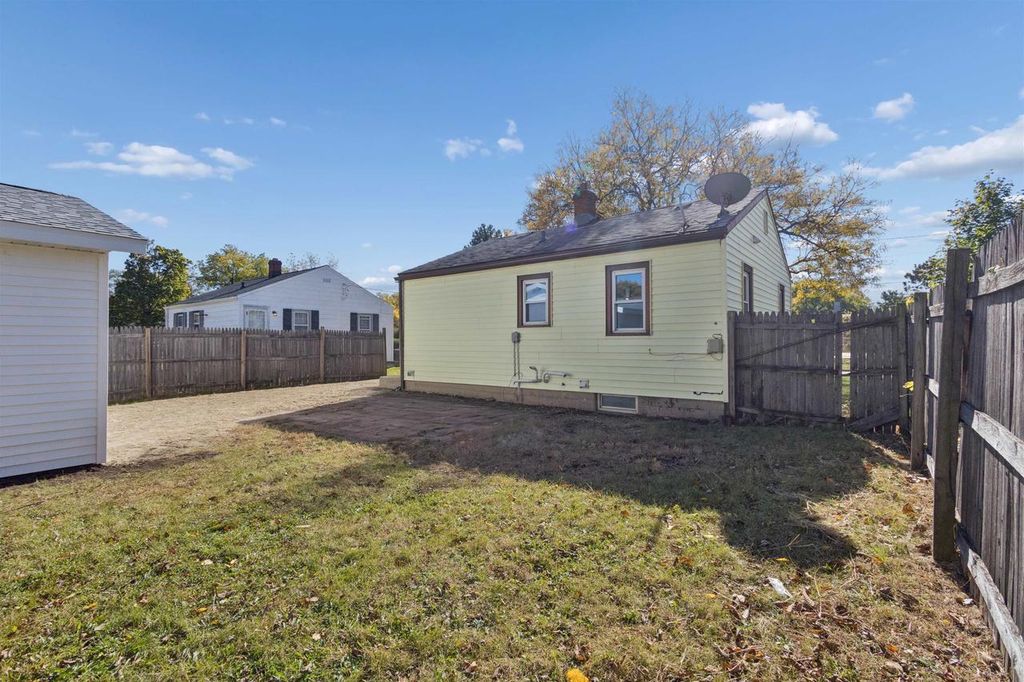 Photo of 1505 Harvey STREET, Beloit, WI 53511 (MLS # 2011358)