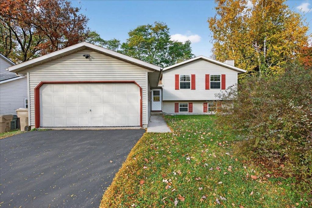 Photo of 2802 Wayland DRIVE, Madison, WI 53713 (MLS # 2011809)
