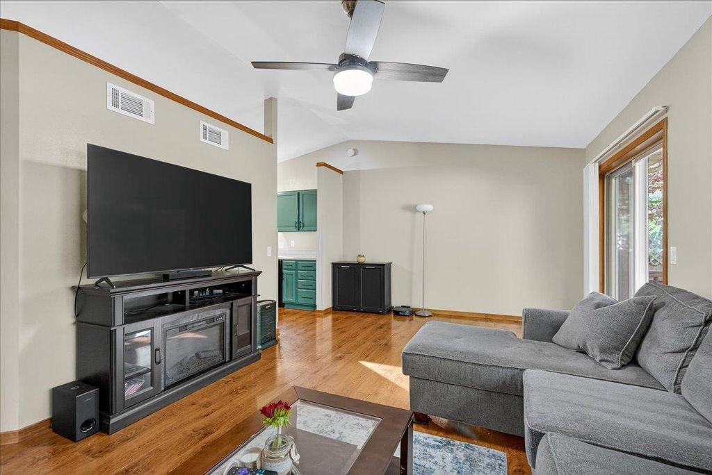 Photo of 2802 Wayland DRIVE, Madison, WI 53713 (MLS # 2011809)