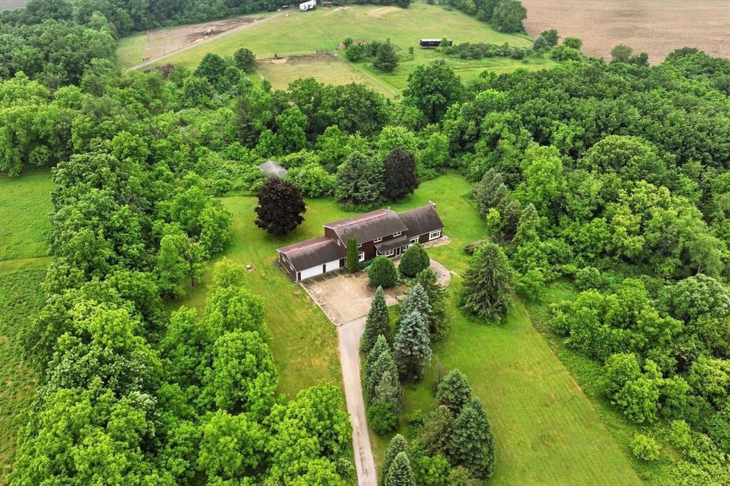 Photo of W501 Honey Creek ROAD, Burlington, WI 53105 (MLS # 1964020)