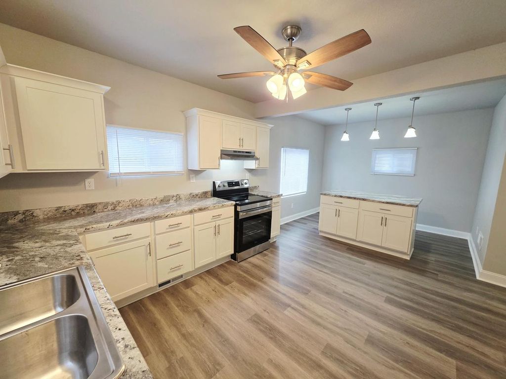 Photo of 4668 N 28th STREET, Milwaukee, WI 53209 (MLS # 1943916)