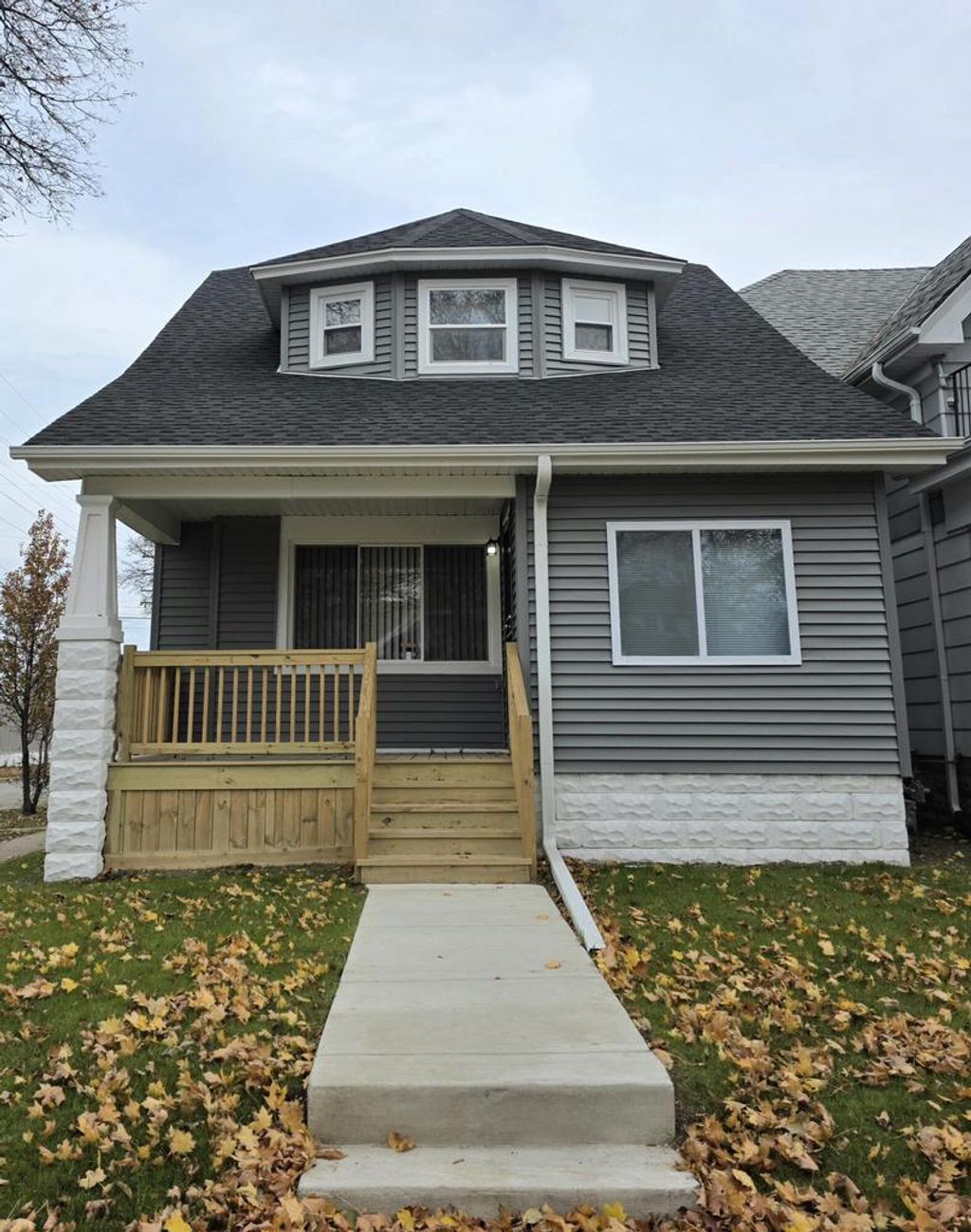 Photo of 4668 N 28th STREET, Milwaukee, WI 53209 (MLS # 1943916)